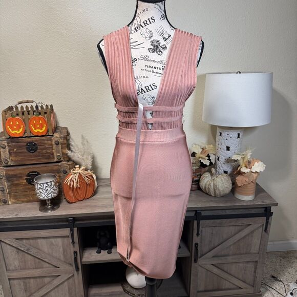 House Of CB Mara Deep Plunge Bandage Midi Dress Blush Size M Bodycon Glam - Picture 2 of 11